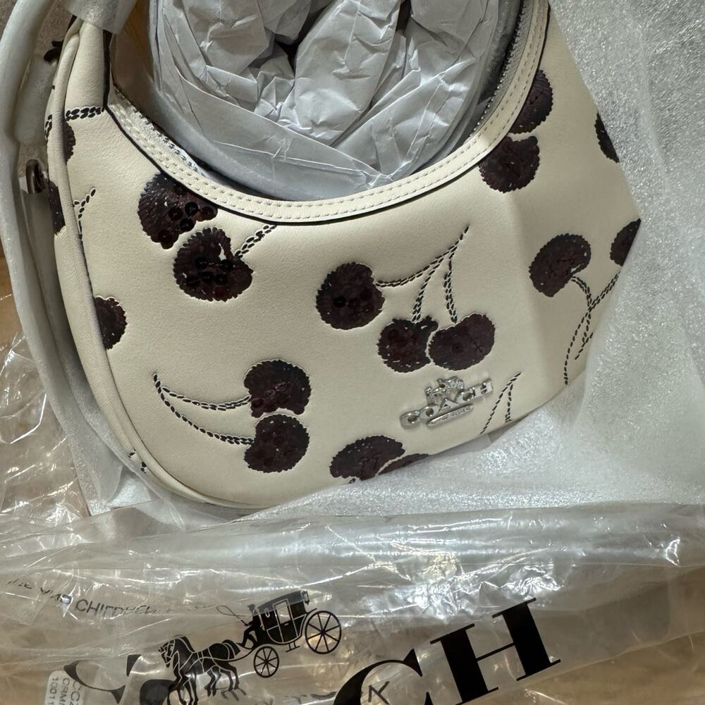 🍒Coach Carmen Mini Crossbody Bag With Cherry Print - Picture 9 of 12
